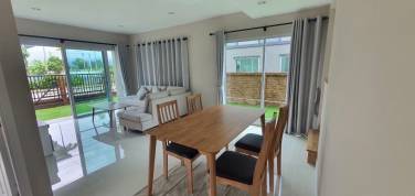 Fully-furnished 3-Bed Single-Detached Home near UWC International school