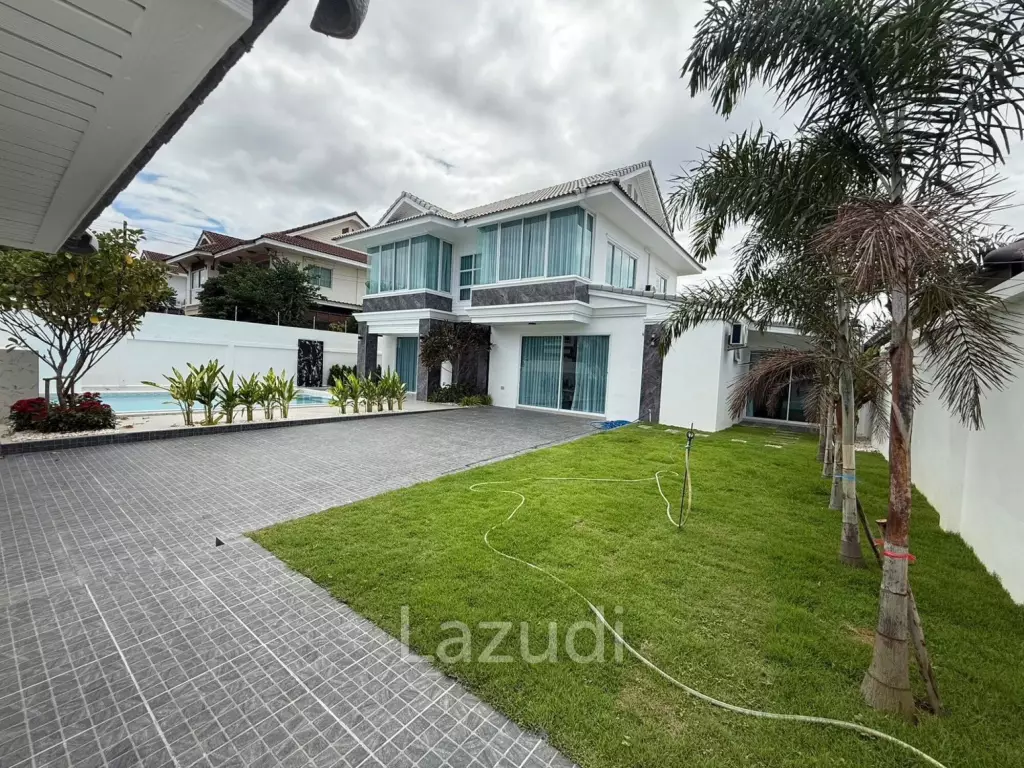 5 Beds 5 Baths 280 SQ.M. Hansa Paradise Villa