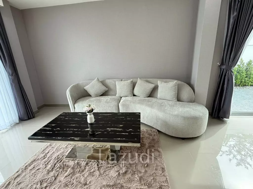 5 Beds 5 Baths 280 SQ.M. Hansa Paradise Villa