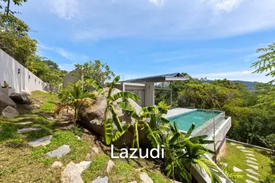 Self-Sustainable Luxury Villa on Private Hillside 500m to the Beach