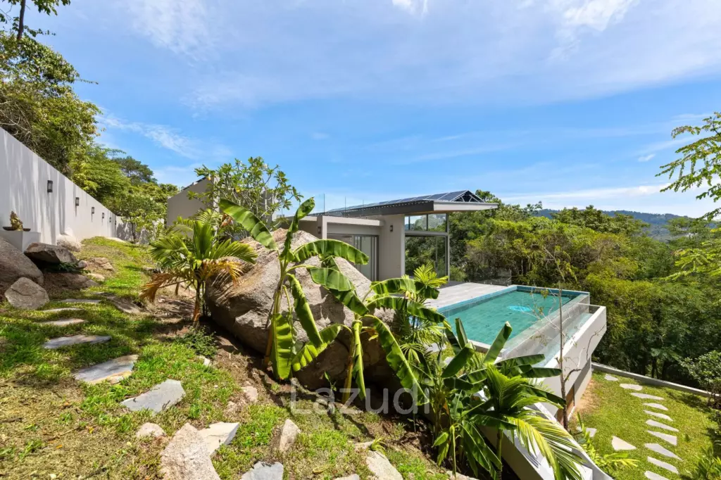 Self-Sustainable Luxury Villa on Private Hillside 500m to the Beach