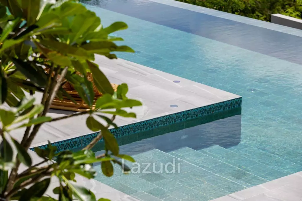 Self-Sustainable Luxury Villa on Private Hillside 500m to the Beach