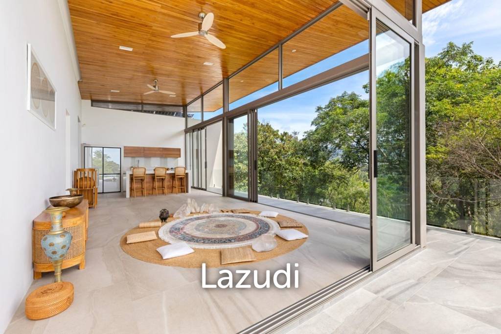 Self-Sustainable Luxury Villa on Private Hillside 500m to the Beach
