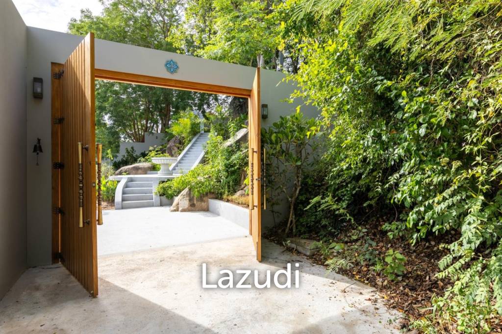 Self-Sustainable Luxury Villa on Private Hillside 500m to the Beach