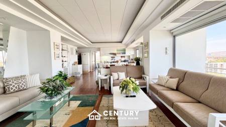 Sea View | Best Location | Beach Access