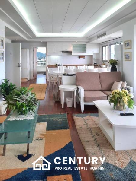 Sea View | Best Location | Beach Access