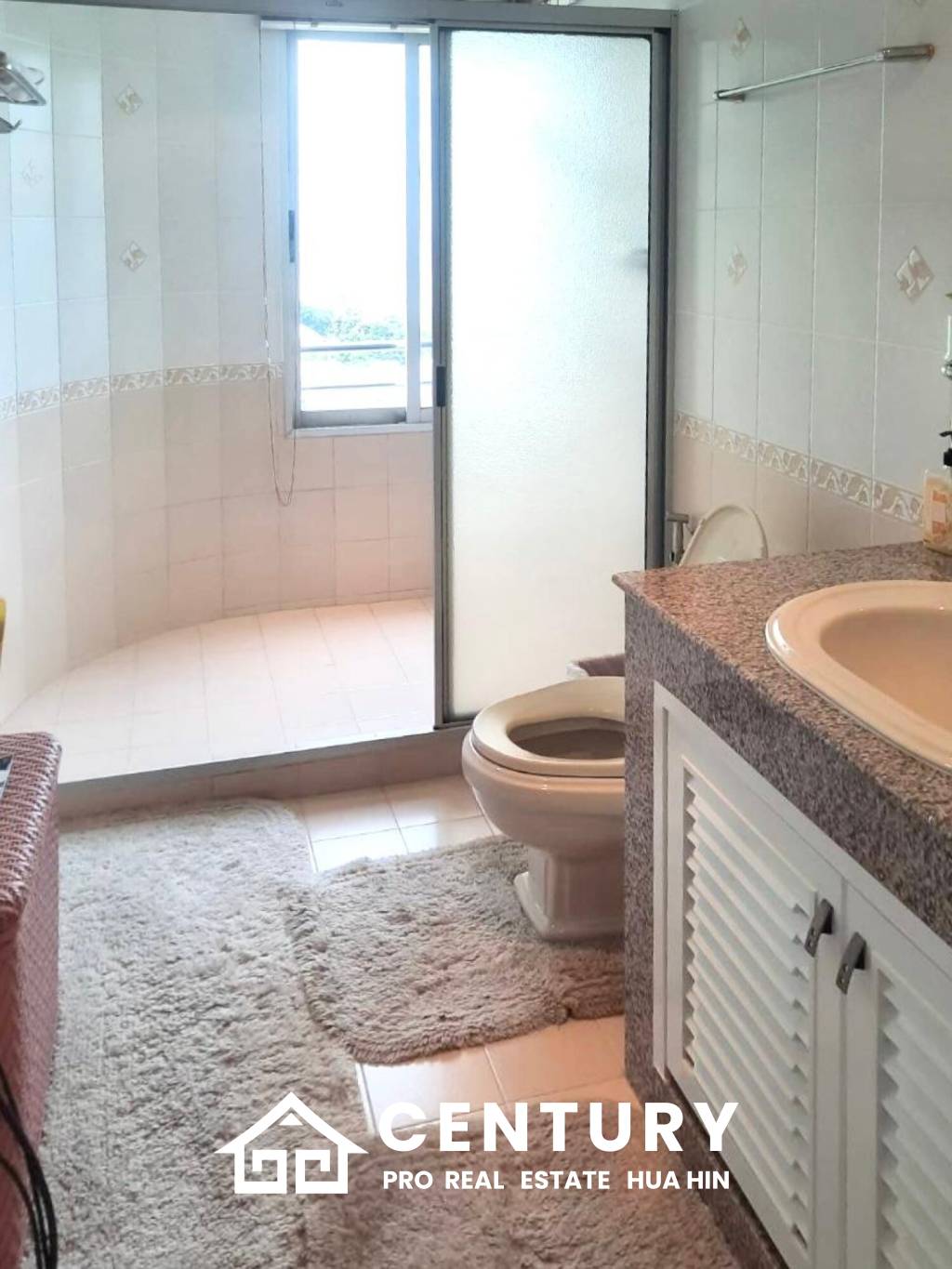 Sea View | Best Location | Beach Access