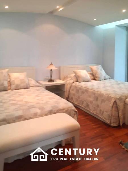 Sea View | Best Location | Beach Access