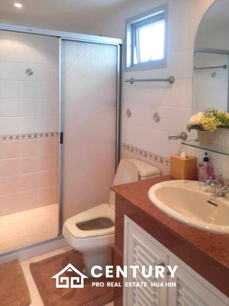 Sea View | Best Location | Beach Access