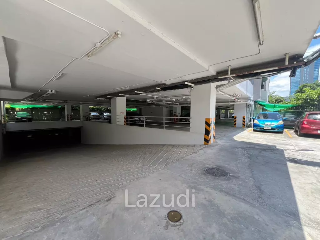 1 Bedroom 1 Bathroom 36.19 Sq.m Phasuk Place