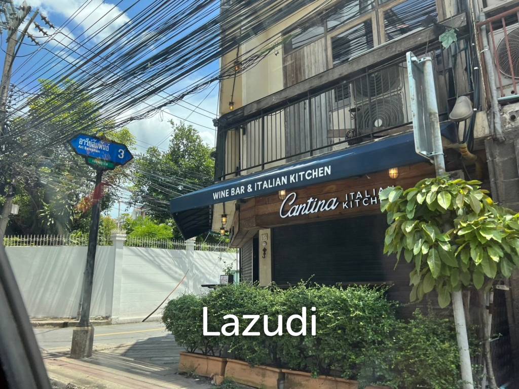 1 Bedroom 1 Bathroom 36.19 Sq.m Phasuk Place