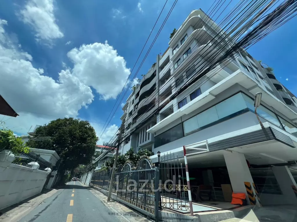 1 Bedroom 1 Bathroom 36.19 Sq.m Phasuk Place