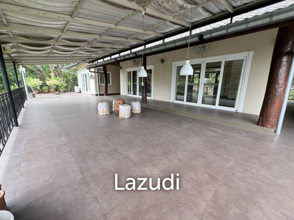 ขายบ้านบนเนินพร้อมระเบียงขนาดใหญ่และวิวภูเขา บ้านห้วยปลากั้ง