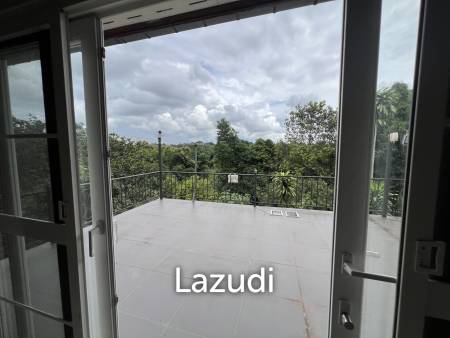 ขายบ้านบนเนินพร้อมระเบียงขนาดใหญ่และวิวภูเขา บ้านห้วยปลากั้ง