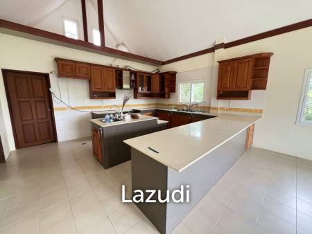 ขายบ้านบนเนินพร้อมระเบียงขนาดใหญ่และวิวภูเขา บ้านห้วยปลากั้ง