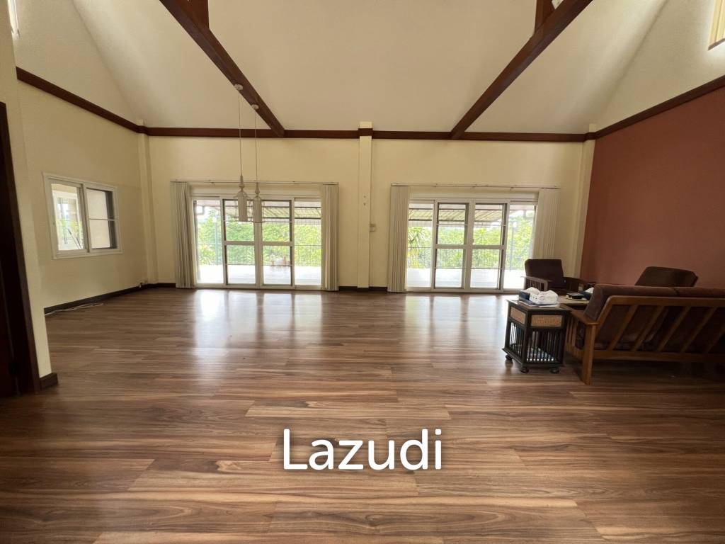 ขายบ้านบนเนินพร้อมระเบียงขนาดใหญ่และวิวภูเขา บ้านห้วยปลากั้ง