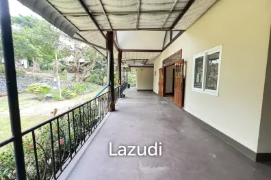 ขายบ้านบนเนินพร้อมระเบียงขนาดใหญ่และวิวภูเขา บ้านห้วยปลากั้ง