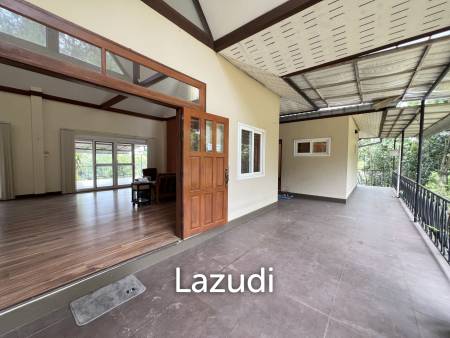 ขายบ้านบนเนินพร้อมระเบียงขนาดใหญ่และวิวภูเขา บ้านห้วยปลากั้ง