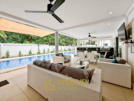 Großes Grundstück / 4 Schlafzimmer und 4 Bäder