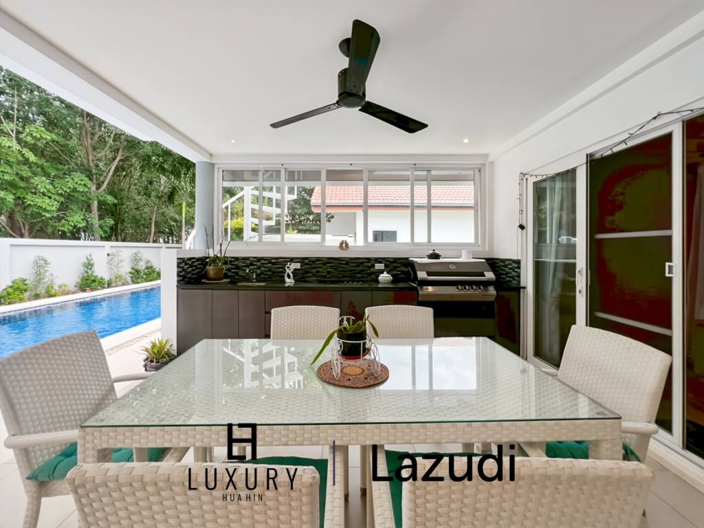 Mali Prestige - 4 Bedroom Corner Plot with Private Pool