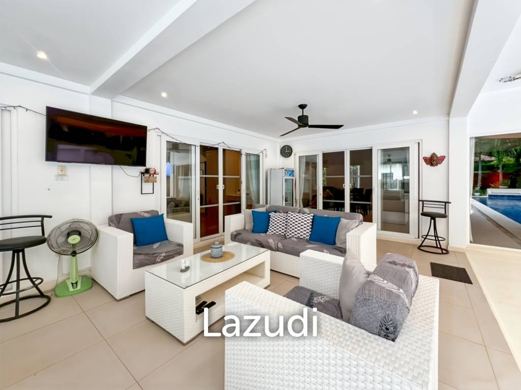 Mali Prestige - 4 Bedroom Corner Plot with Private Pool