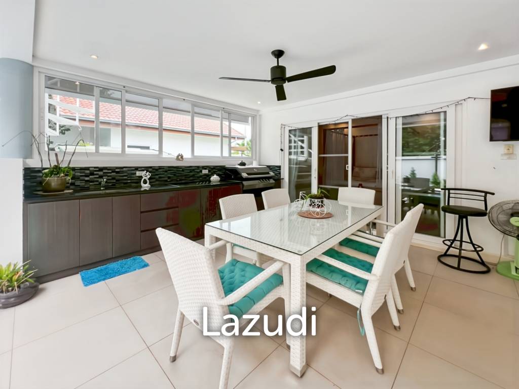 Mali Prestige - 4 Bedroom Corner Plot with Private Pool