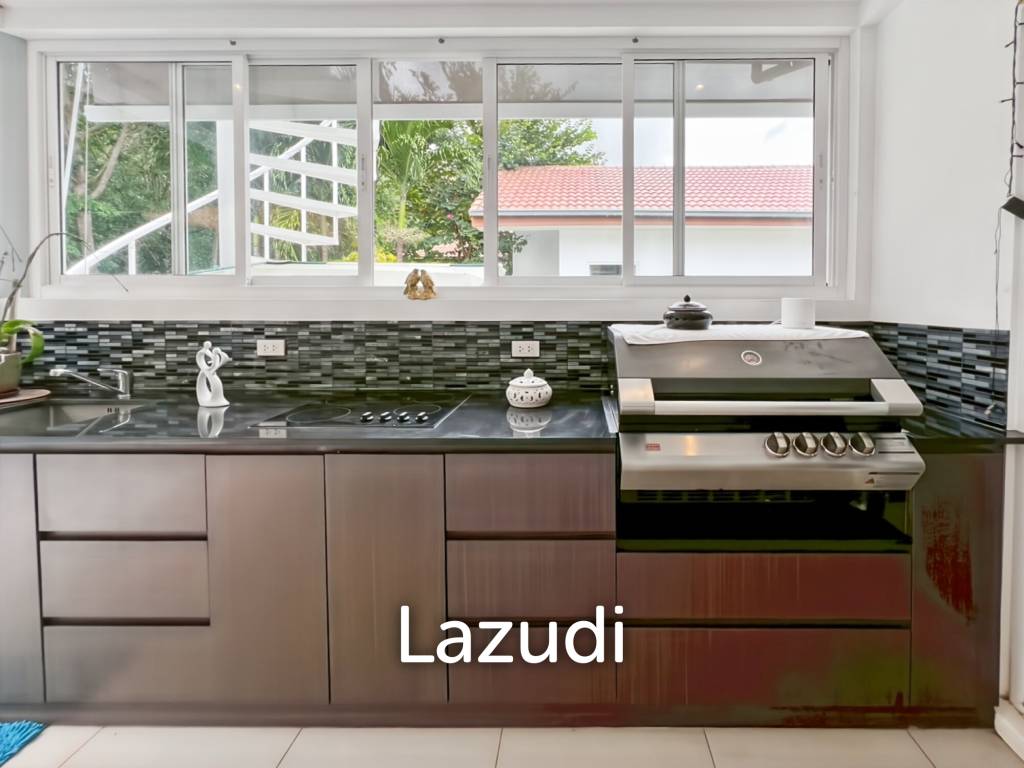 Mali Prestige - 4 Bedroom Corner Plot with Private Pool