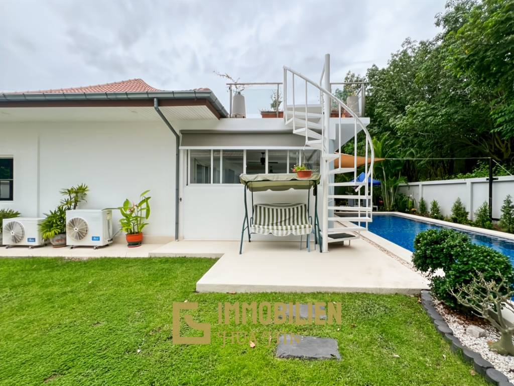 Großes Grundstück / 4 Schlafzimmer und 4 Bäder