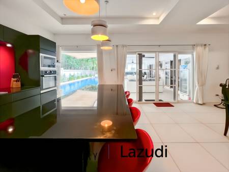 Mali Prestige - 4 Bedroom Corner Plot with Private Pool