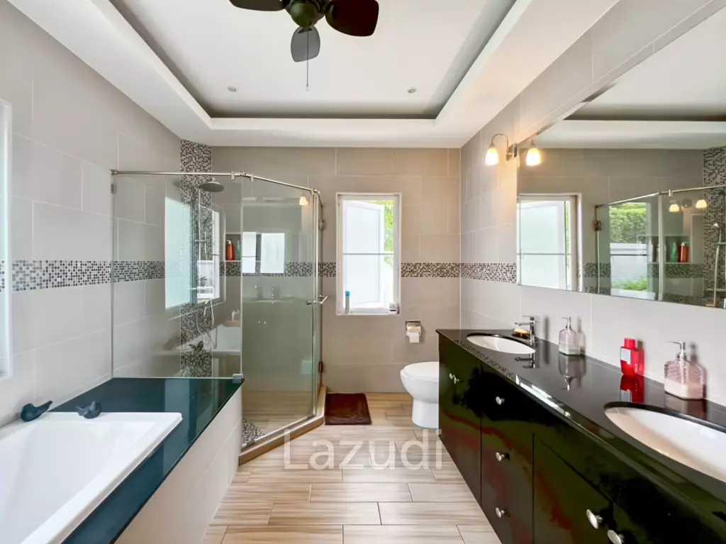Mali Prestige - 4 Bedroom Corner Plot with Private Pool