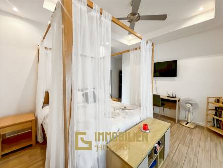 Großes Grundstück / 4 Schlafzimmer und 4 Bäder