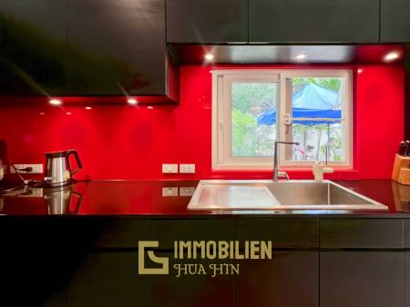 Großes Grundstück / 4 Schlafzimmer und 4 Bäder