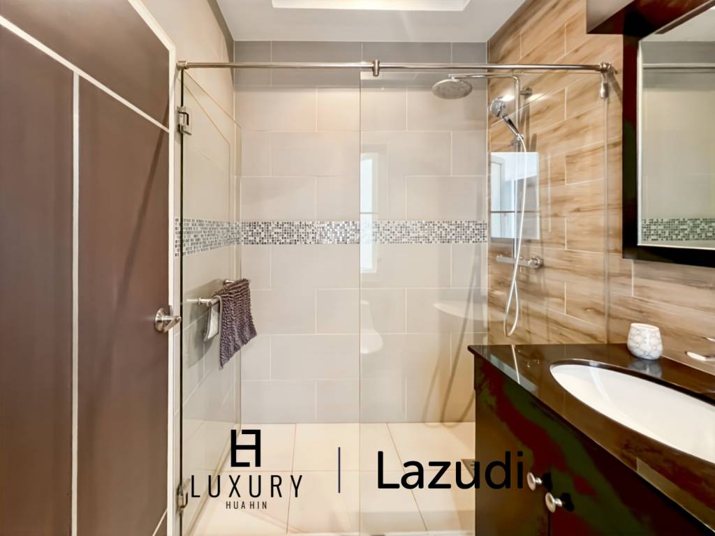 Mali Prestige - 4 Bedroom Corner Plot with Private Pool