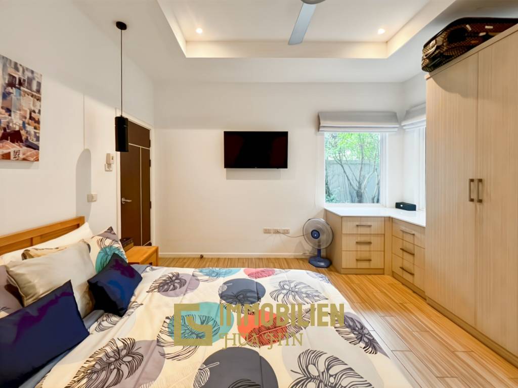 Großes Grundstück / 4 Schlafzimmer und 4 Bäder