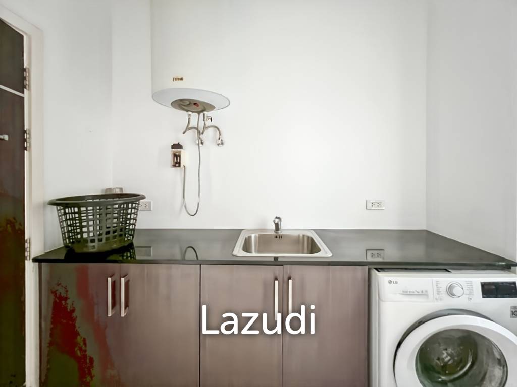Mali Prestige - 4 Bedroom Corner Plot with Private Pool