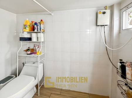 Großes Grundstück / 4 Schlafzimmer und 4 Bäder