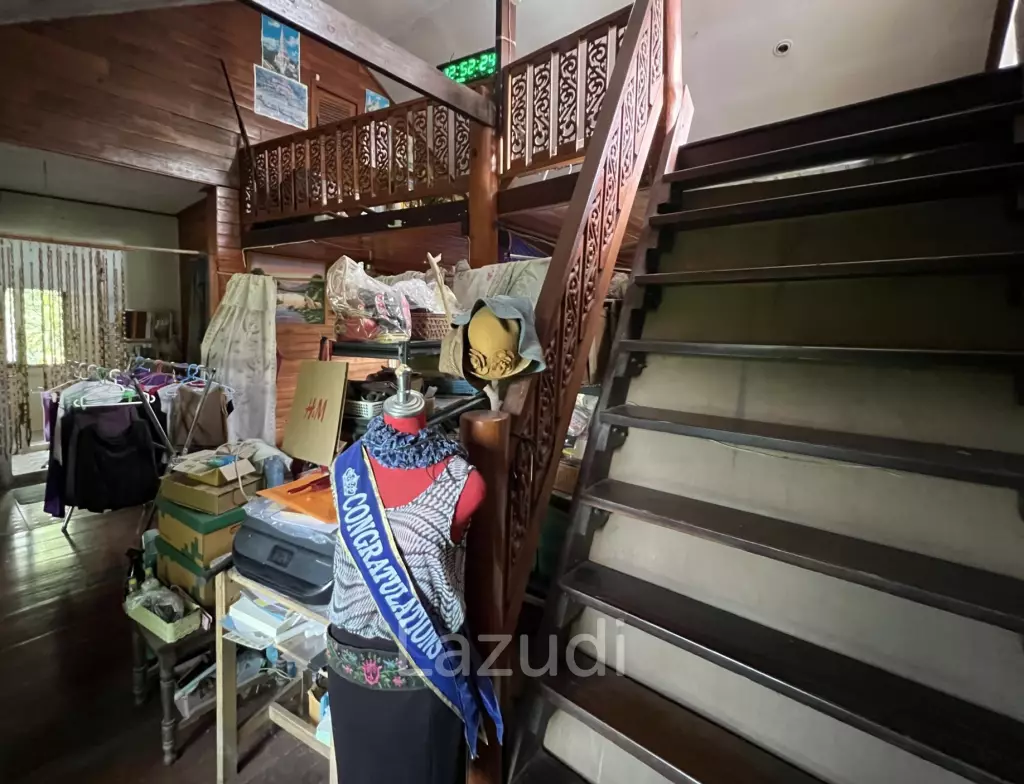 4 Rai of Land for sale on a hill near Huai Pla Kang Temple.