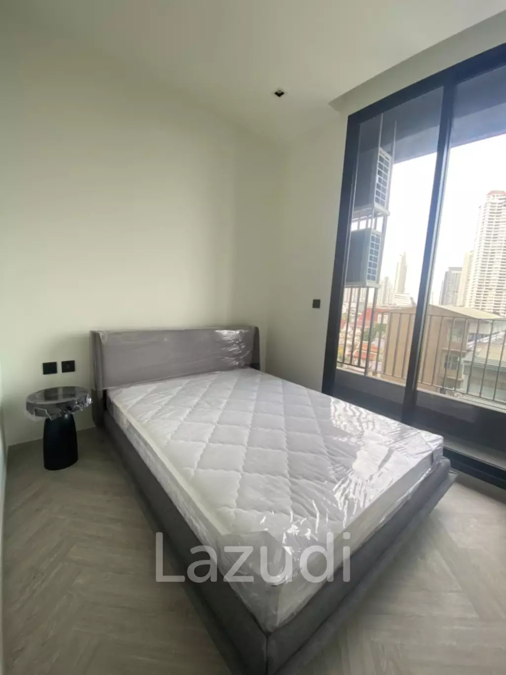 1 Bedroom 1 Bathroom 34 Sq.m Chapter Charoennakorn-Riverside