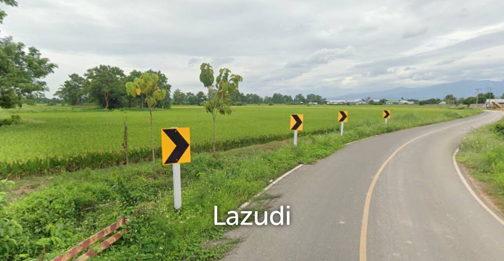109 Rai Land for Sale Close to Phahonyothin Rd. in Mae Lao