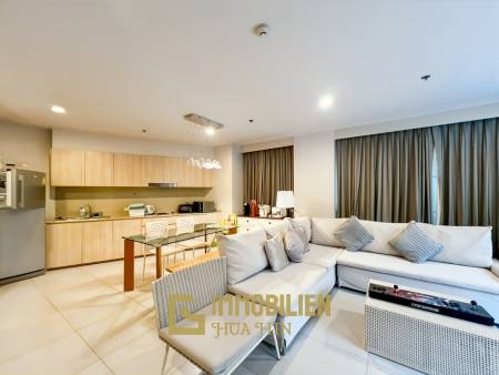 คอนโด 2 ห้องนอนริมสระว่ายน้ำที่ Baan Thew Talay Aqua Marine