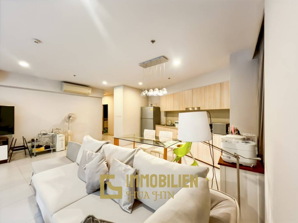 คอนโด 2 ห้องนอนริมสระว่ายน้ำที่ Baan Thew Talay Aqua Marine