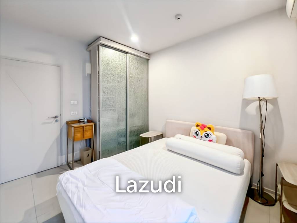 Oceanfront - Pool Access 2 Bedroom Condo in Baan Thew Talay Aqua Marine