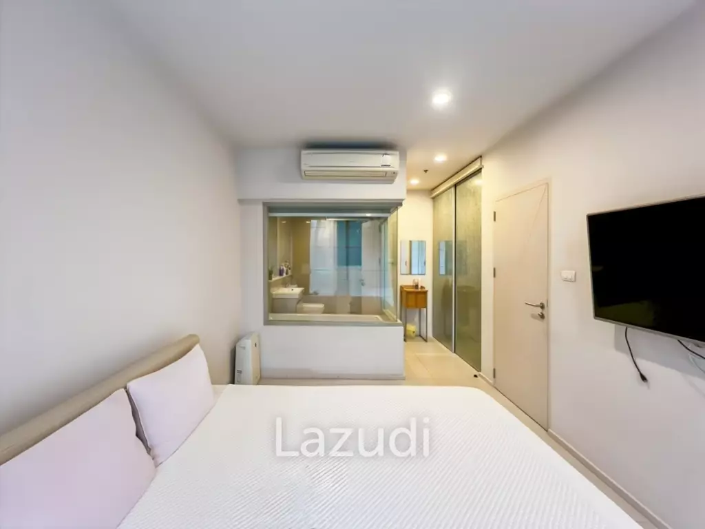 Oceanfront - Pool Access 2 Bedroom Condo in Baan Thew Talay Aqua Marine