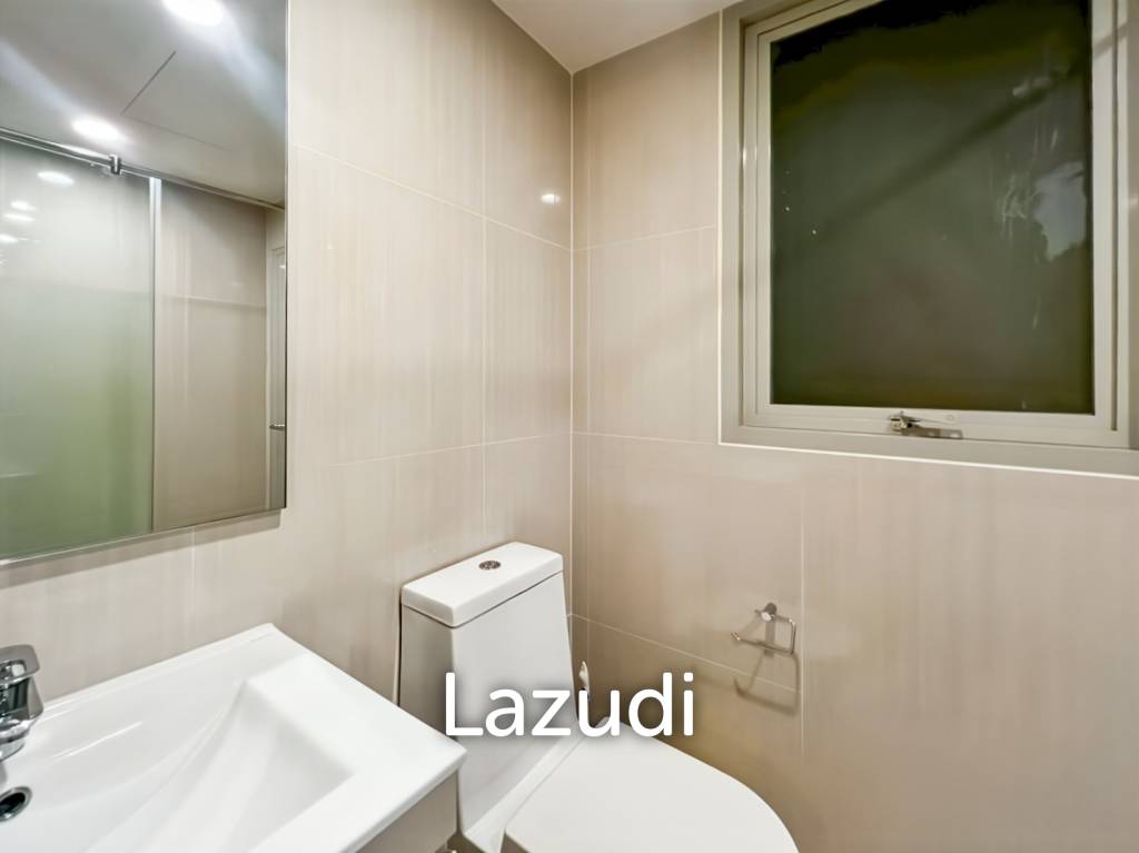 Oceanfront - Pool Access 2 Bedroom Condo in Baan Thew Talay Aqua Marine