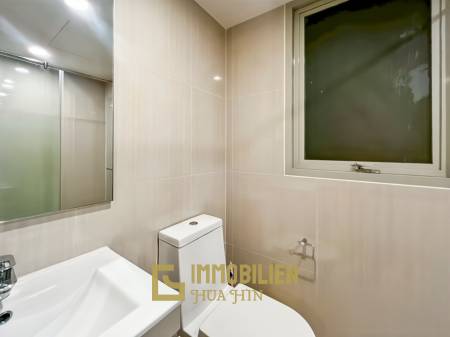 คอนโด 2 ห้องนอนริมสระว่ายน้ำที่ Baan Thew Talay Aqua Marine