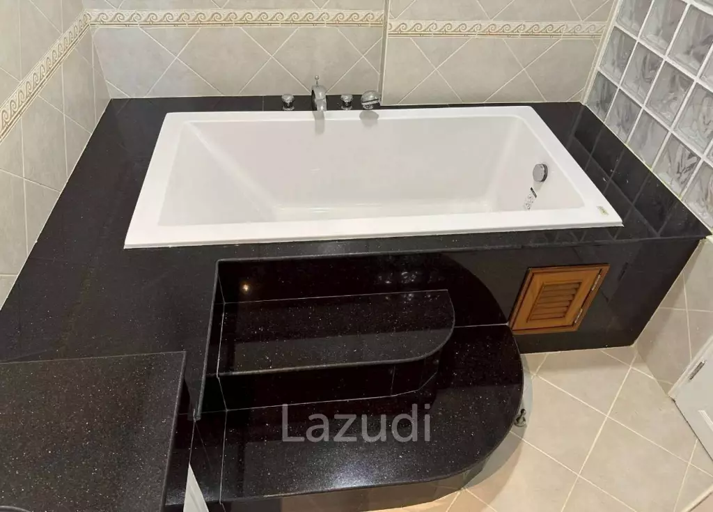 2 Bedrooms 2 Bathrooms 117 SQ.M. View Talay 2