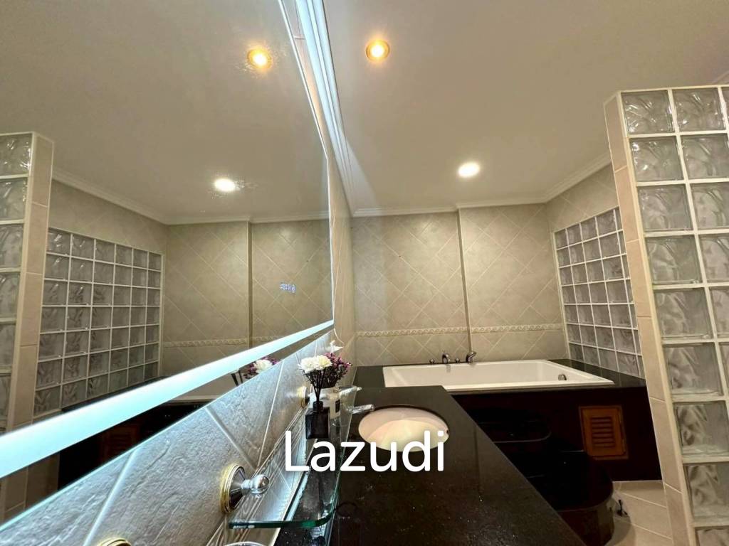 2 Bedrooms 2 Bathrooms 117 SQ.M. View Talay 2