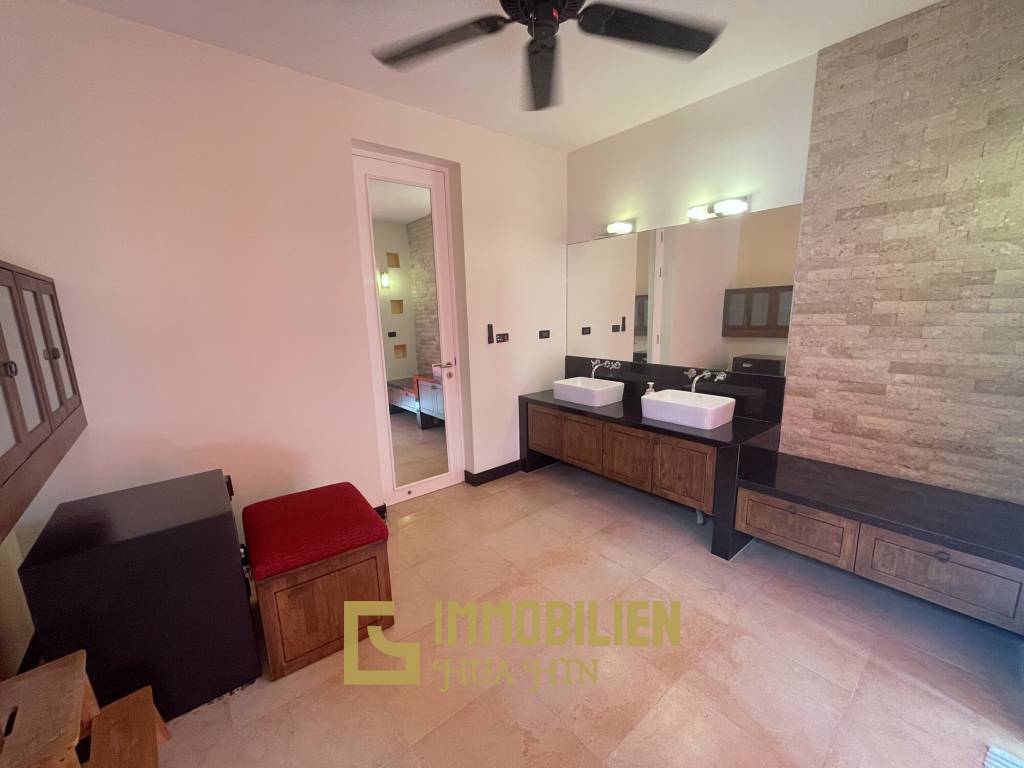 Bali-Thai Stil / Strandnah / Mauerfrei zwischen den Grundstücken