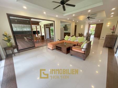 Bali-Thai Stil / Strandnah / Mauerfrei zwischen den Grundstücken