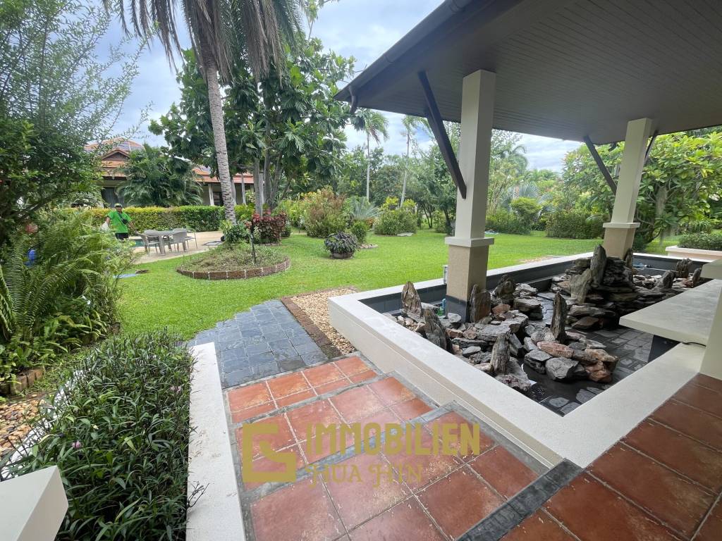 Bali-Thai Stil / Strandnah / Mauerfrei zwischen den Grundstücken